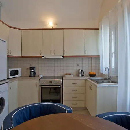 Santorini Med Homes - Orfeas Mesaria